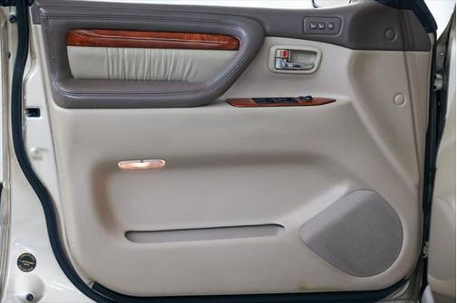 1999 Lexus LX 470 Base