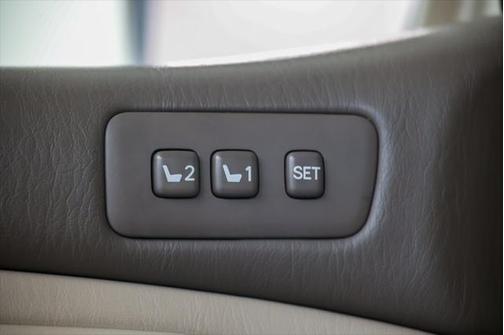 1999 Lexus LX 470 Base