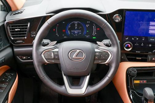 2025 Lexus NX 350h Premium