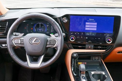2025 Lexus NX 350h Premium