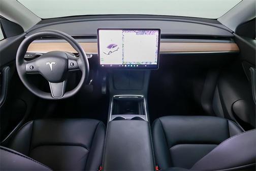 2022 Tesla Model Y Long Range Dual Motor All-Wheel Drive