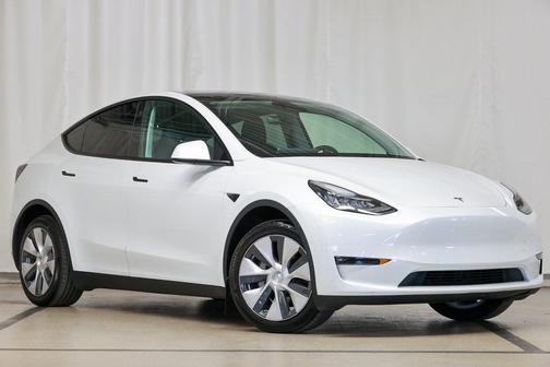 2022 Tesla Model Y Long Range Dual Motor All-Wheel Drive