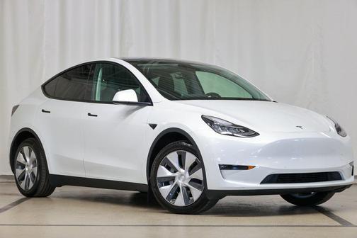 2022 Tesla Model Y Long Range Dual Motor All-Wheel Drive
