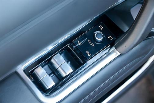 2023 Land Rover Range Rover P530 SE