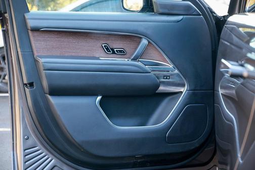 2023 Land Rover Range Rover P530 SE