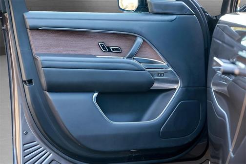 2023 Land Rover Range Rover P530 SE