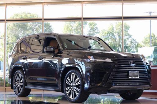 2023 Lexus LX 600 Luxury