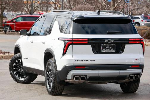2025 Chevrolet Traverse AWD Z71