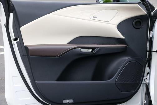 Eminent White Pearl 2025 Lexus RX 350 Luxury