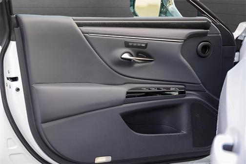 2025 Lexus ES 350 Base