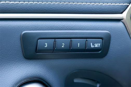 2025 Lexus ES 300h Ultra Luxury