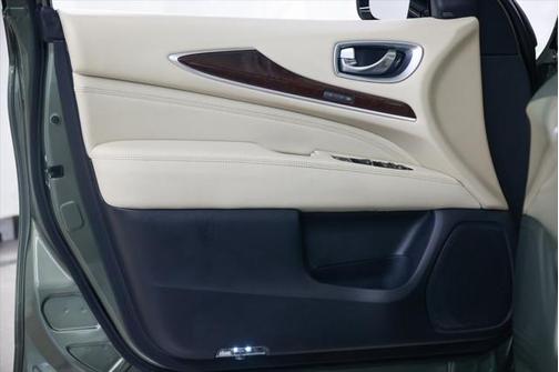 2016 INFINITI QX60 Base