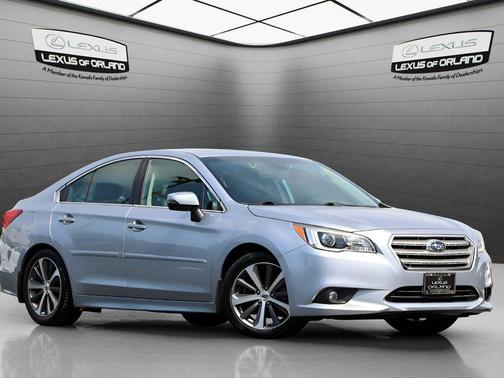 Ice Silver Metallic 2017 Subaru Legacy Limited