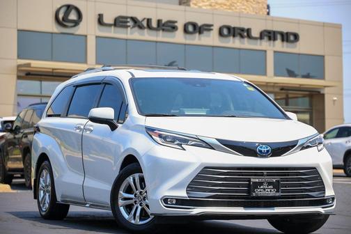 2022 Toyota Sienna Platinum 7 Passenger