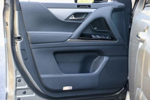 2025 Lexus LX 700h F SPORT