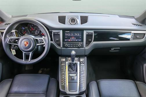 2018 Porsche Macan Sport Edition