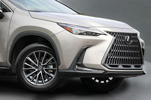 Atomic Silver 2025 Lexus NX 350 Premium
