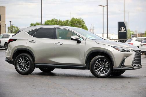 Atomic Silver 2025 Lexus NX 350 Premium
