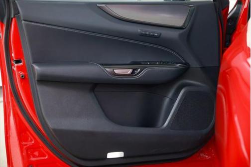 2023 Lexus NX 450h+ F SPORT Handling