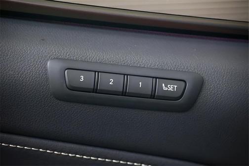 2023 Lexus NX 450h+ F SPORT Handling