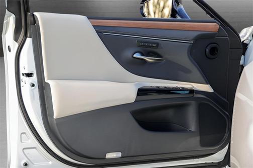 2025 Lexus ES 350 Base