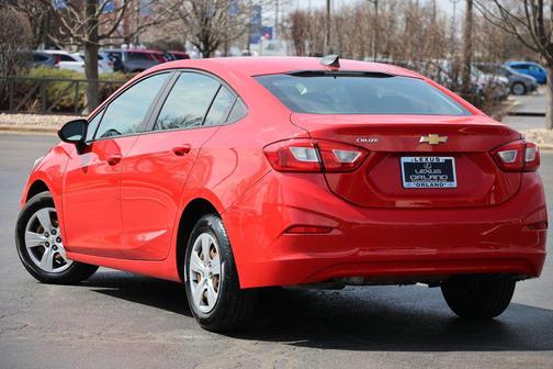 2018 Chevrolet Cruze LS