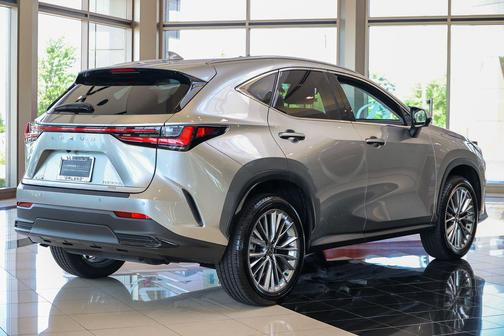 Atomic Silver 2025 Lexus NX 350h Premium