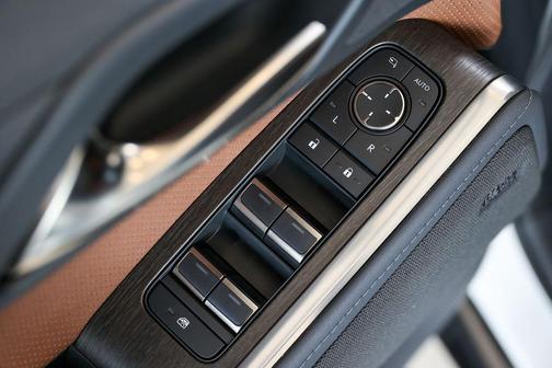 Eminent White Pearl 2025 Lexus GX 550 Luxury+