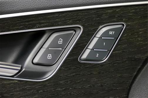 2022 Audi Q7 55 Premium