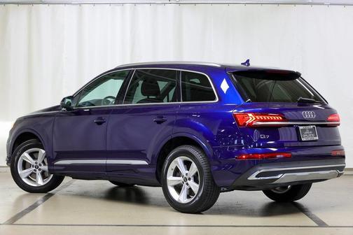 2022 Audi Q7 55 Premium