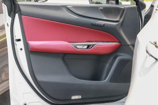 2025 Lexus NX 350h Luxury