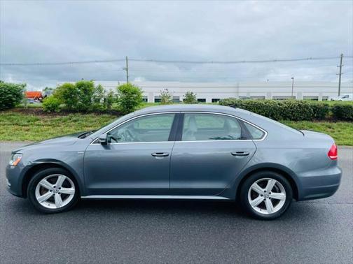 2014 Volkswagen Passat 1.8T S