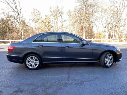 2010 Mercedes-Benz E-Class E 350 Sedan 4D