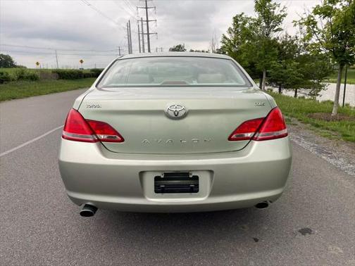 2006 Toyota Avalon XL
