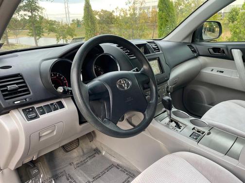 2008 Toyota Highlander Sport