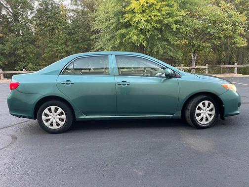 2009 Toyota Corolla LE