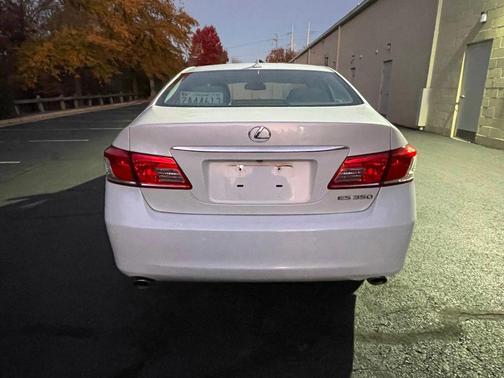 2011 Lexus ES 350 Base
