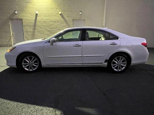 2011 Lexus ES 350 Base