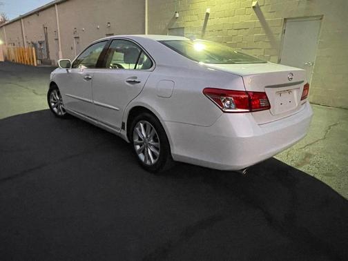 2011 Lexus ES 350 Base