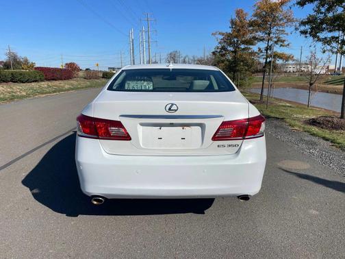 2011 Lexus ES 350 Base