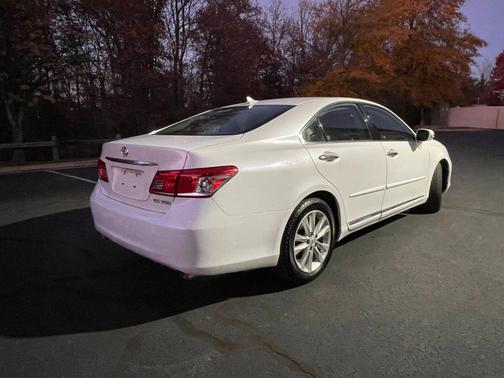 2011 Lexus ES 350 Base