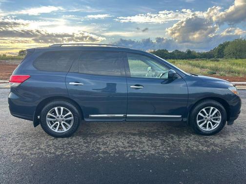 2014 Nissan Pathfinder SL