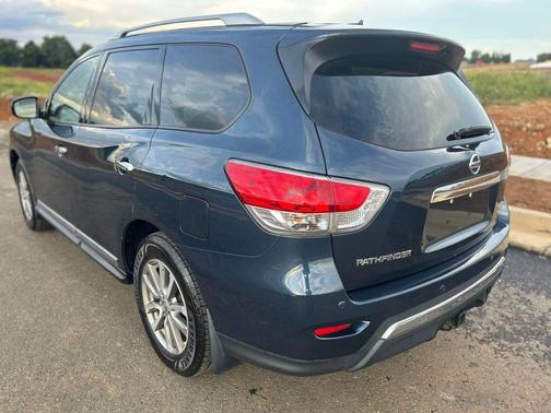 2014 Nissan Pathfinder SL