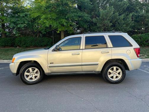 Bright Silver Metallic Clearcoat 2008 Jeep Grand Cherokee Laredo