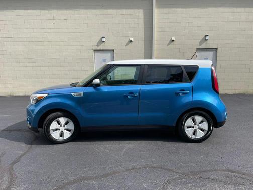 Carribean Blue w/Clear White Roof 2015 Kia Soul EV Base