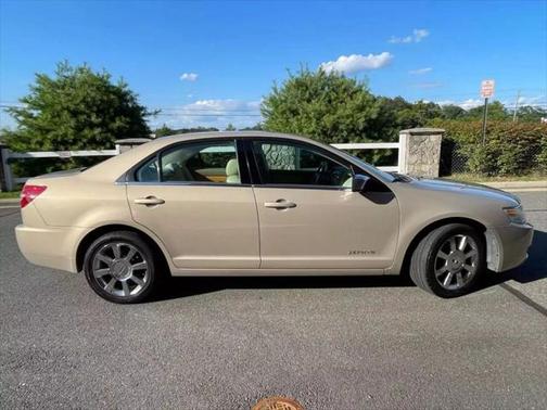 2006 Lincoln Zephyr Sedan 4D