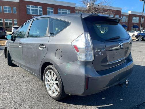 2012 Toyota Prius v Five