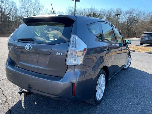 2012 Toyota Prius v Five