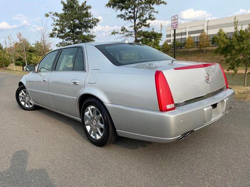 2010 Cadillac DTS Premium Collection