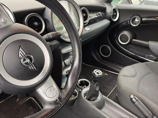 2009 MINI Cooper Base